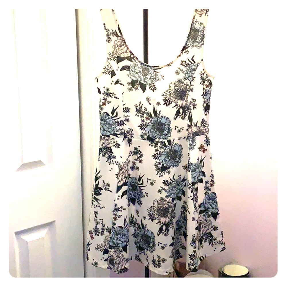 Skater dress w/ blue flowers